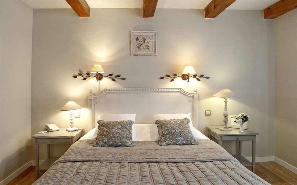 Hotel Le Pre Saint Michel Маноск Экстерьер фото